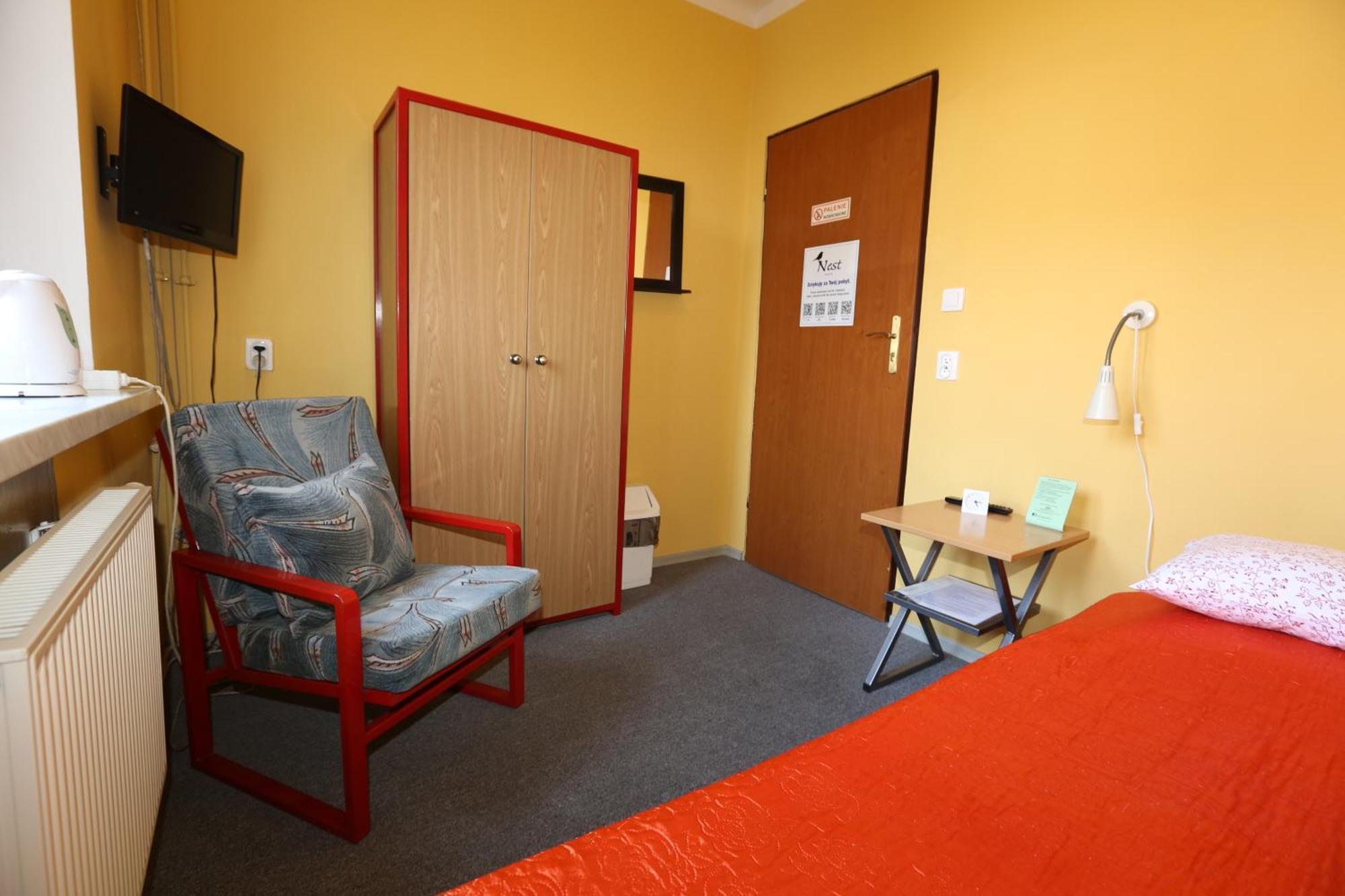 Nest Nocleg Poznan Bilik gambar